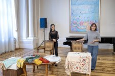 "Рождение сюзане" - в Баку познакомились с древней узбекской техникой вышивки (ФОТО)