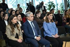 В Национальном музее ковра открылась выставка Нигяр Алиевой (ФОТО)