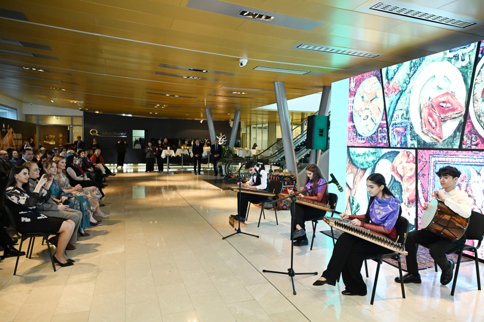 В Национальном музее ковра открылась выставка Нигяр Алиевой (ФОТО)