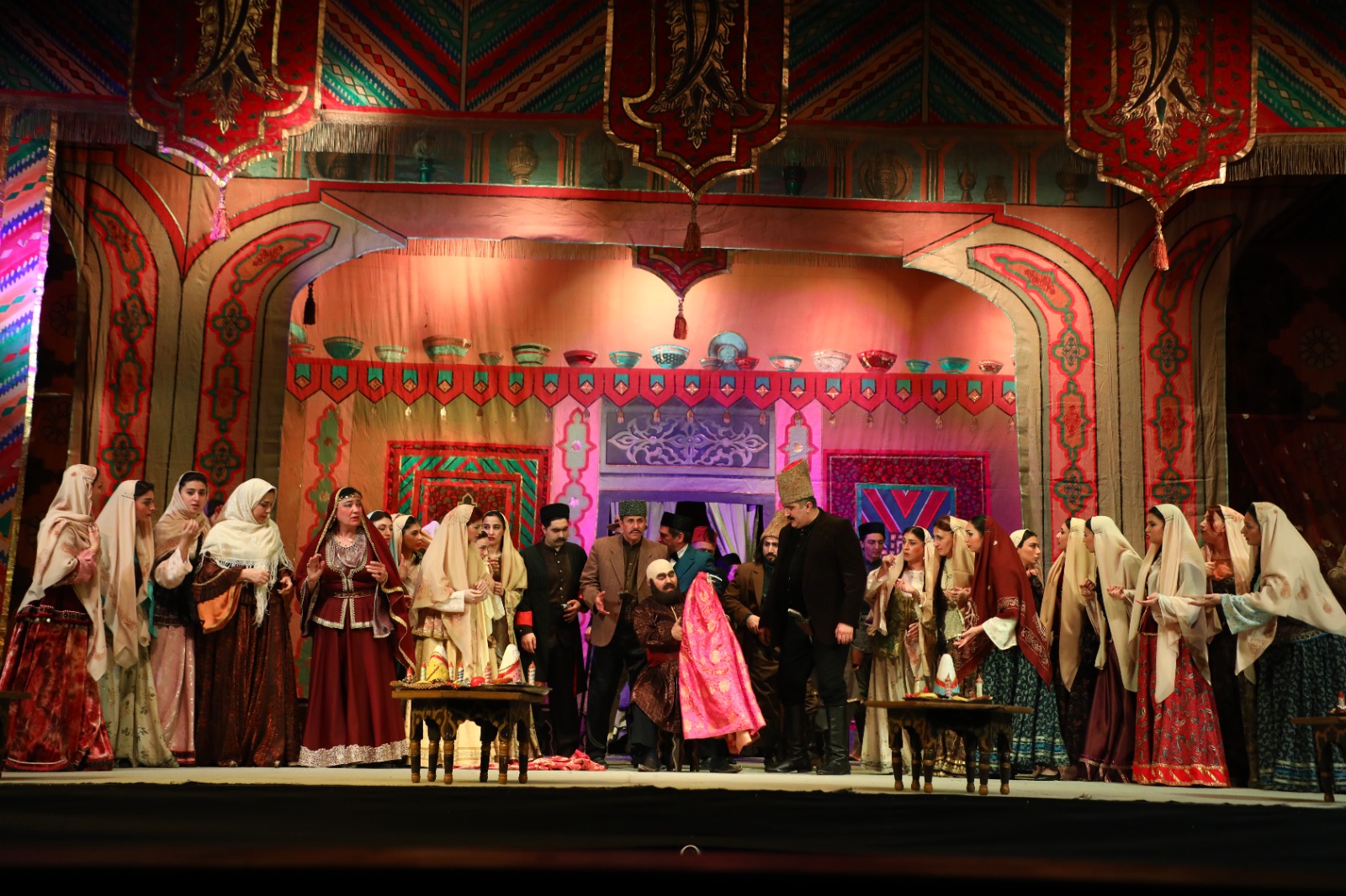 Романтическая интрига на праздник Новруз – к чему привел хитроумный план (ФОТО)