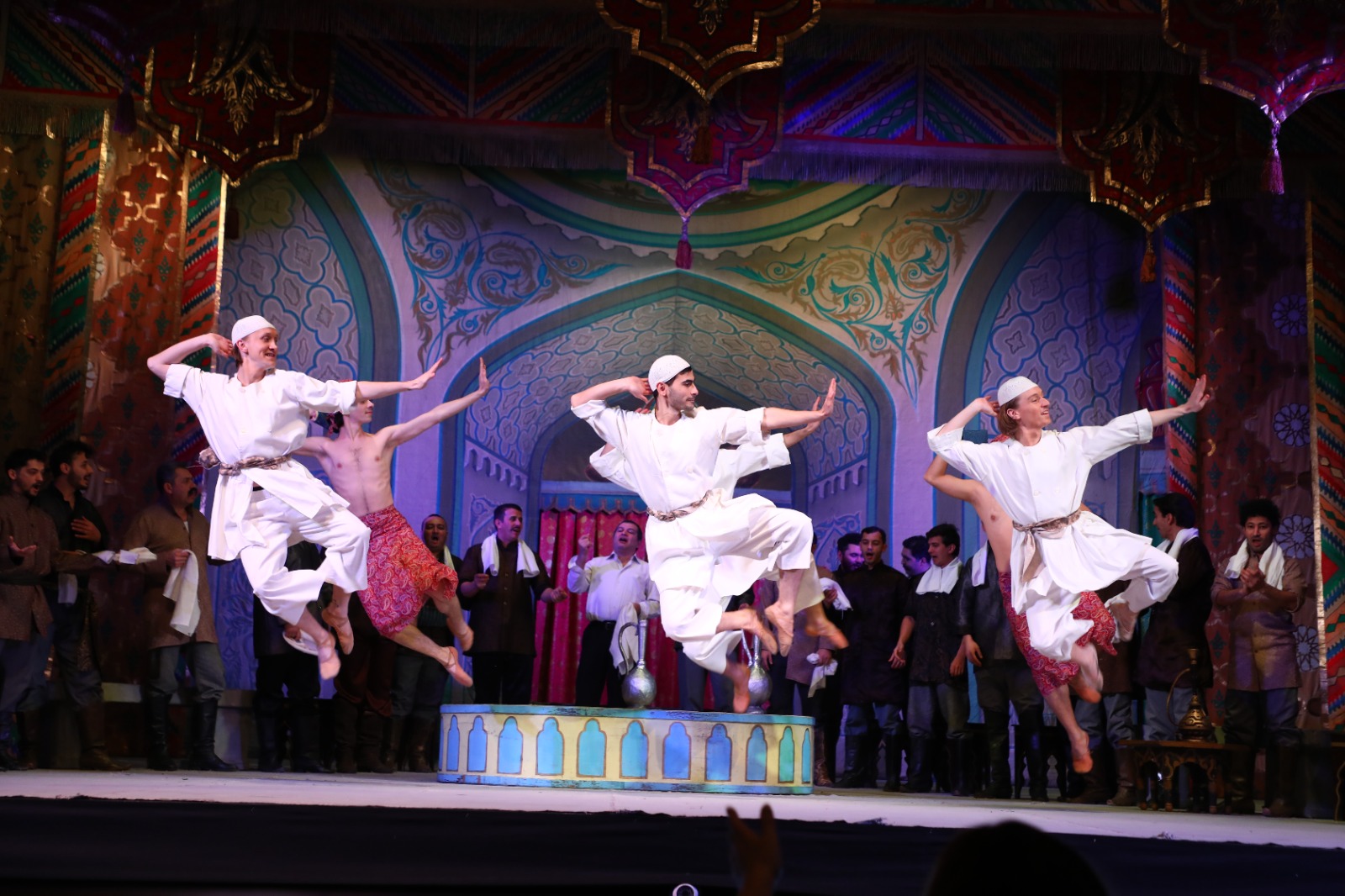 Романтическая интрига на праздник Новруз – к чему привел хитроумный план (ФОТО)