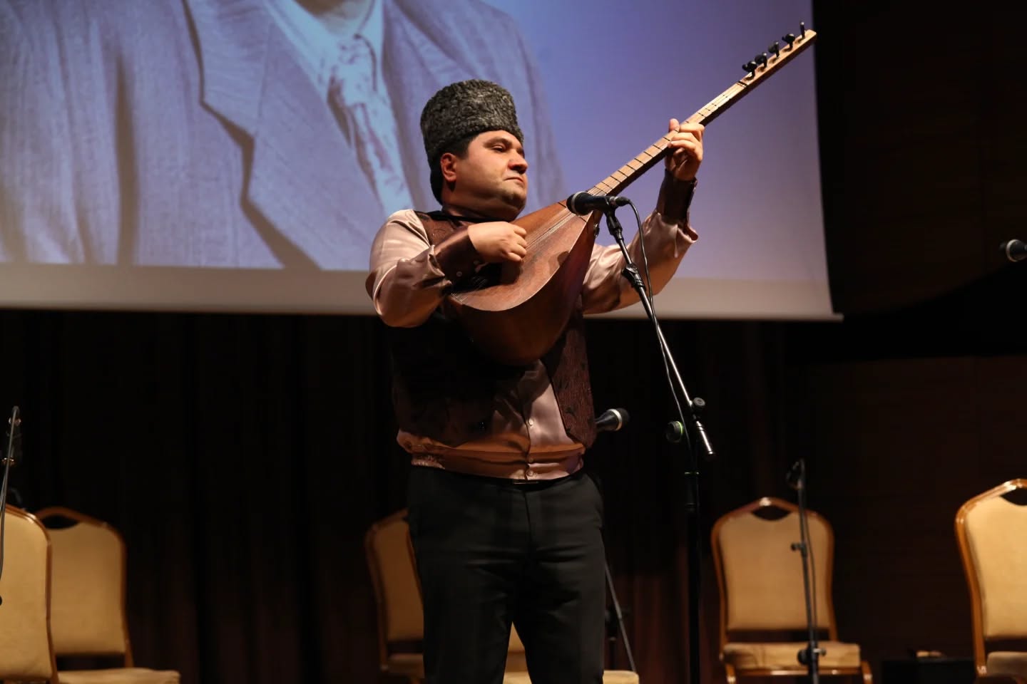 Влюбленный в Азербайджан: Ты - дыханье мое, ты - мой хлеб и вода! (ФОТО)