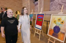 В Музее каменной летописи открылась инклюзивная выставка искусств «Вне рамок» (ФОТО)