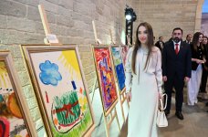 В Музее каменной летописи открылась инклюзивная выставка искусств «Вне рамок» (ФОТО)