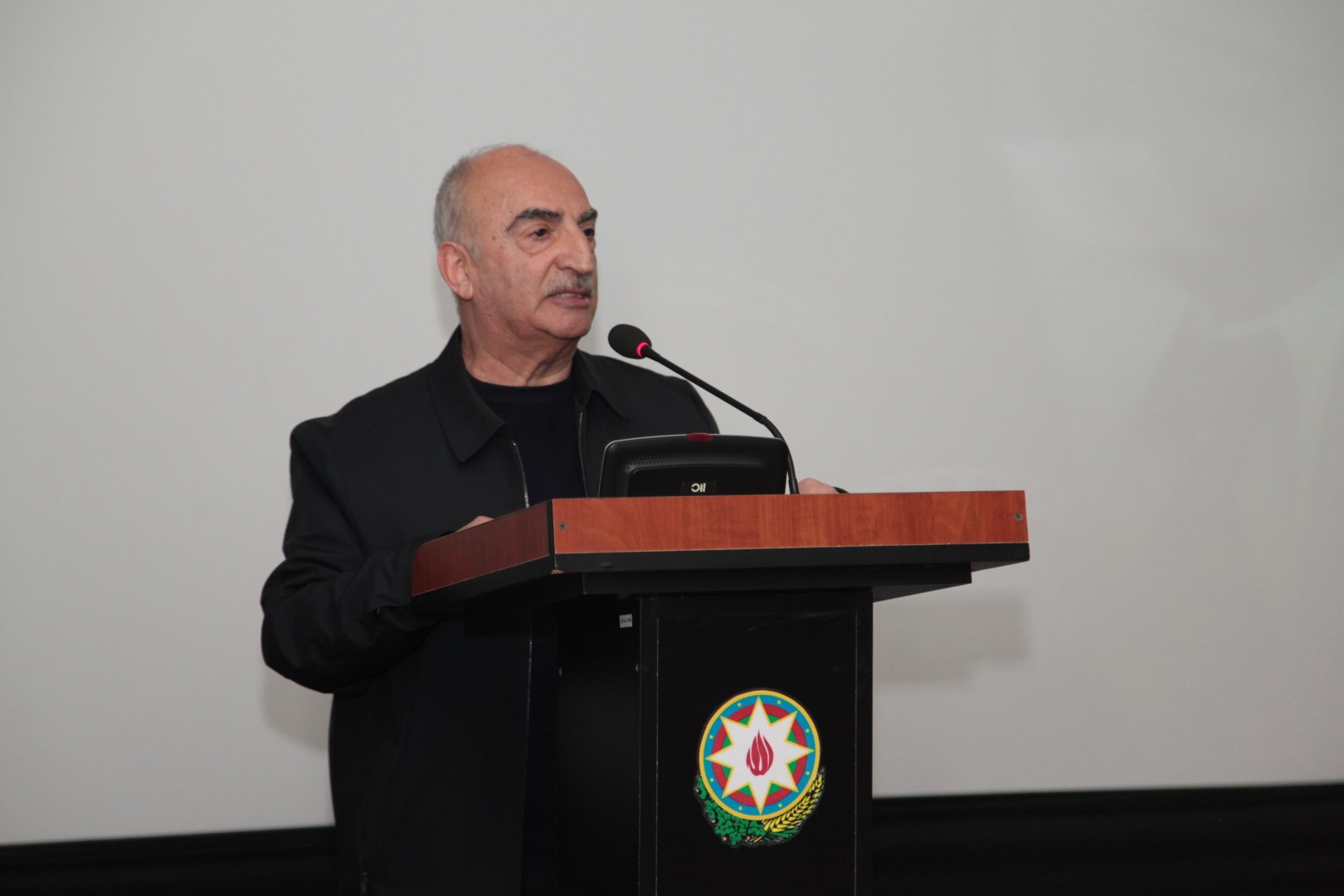 Он прожил всего 44 года… В память о яркой и трагической жизни писателя и кинодраматурга Али Гафарова (ФОТО)