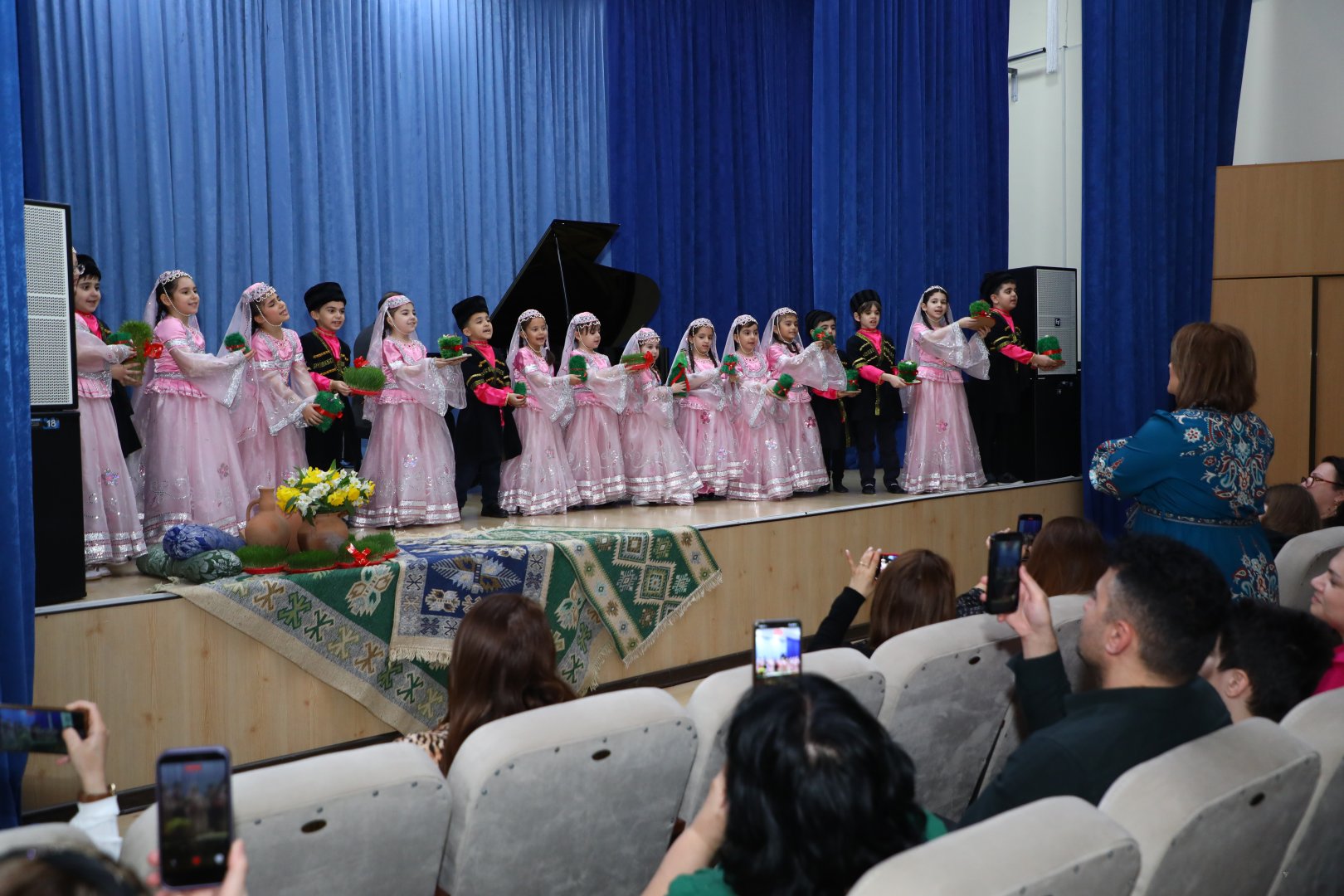 Фестиваль Новруза в Баку – особенные дети, выставка-ярмарка, концерт талантов (ФОТО)