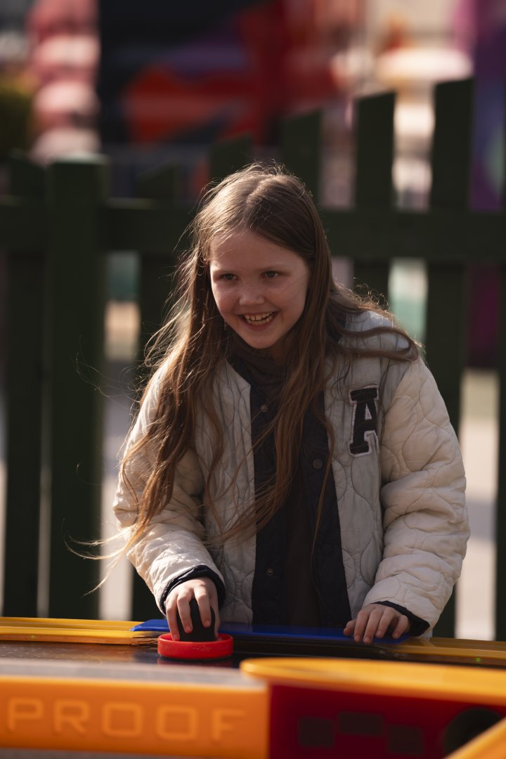 При организации Фонда Nargis проходит традиционная благотворительная ярмарка "Torpaq Əlimdə, Bahar Ürəyimdə" (ФОТО)