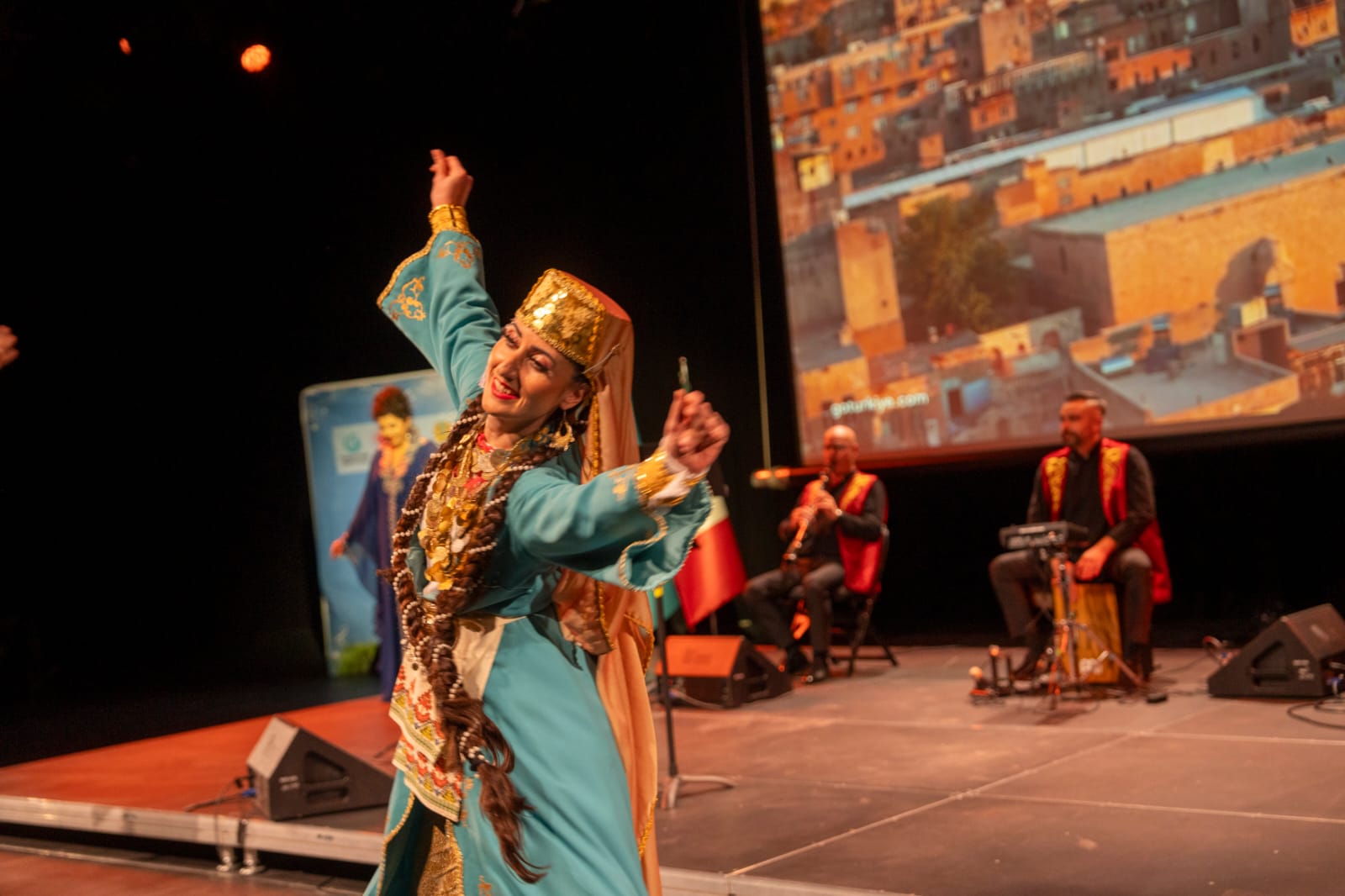 В городе Мехико состоялся торжественный концерт, посвящённый празднику Новруз (ФОТО)