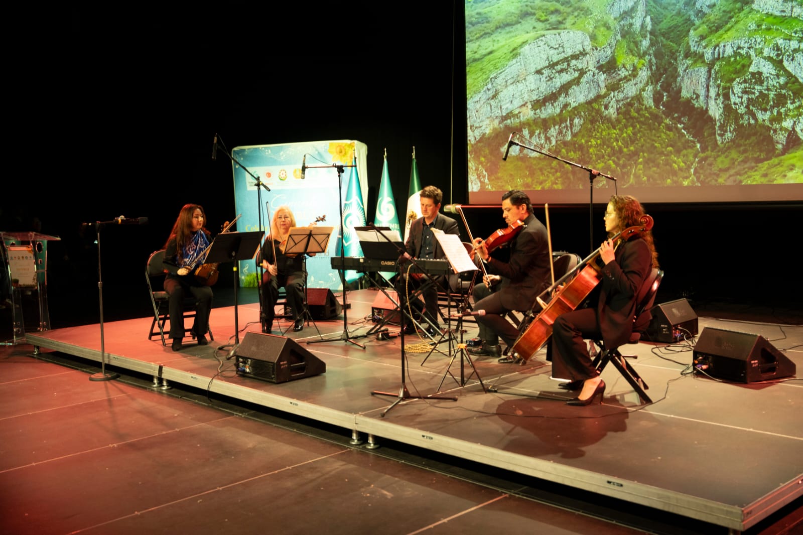 В городе Мехико состоялся торжественный концерт, посвящённый празднику Новруз (ФОТО)