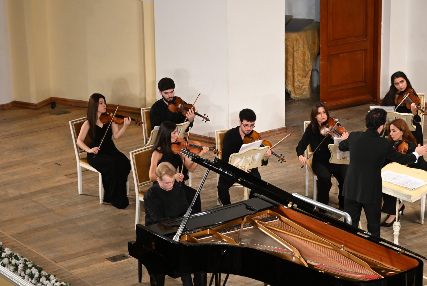 Рождение звёзд: Yeni adlar открывает новые имена на большой сцене (ФОТО)