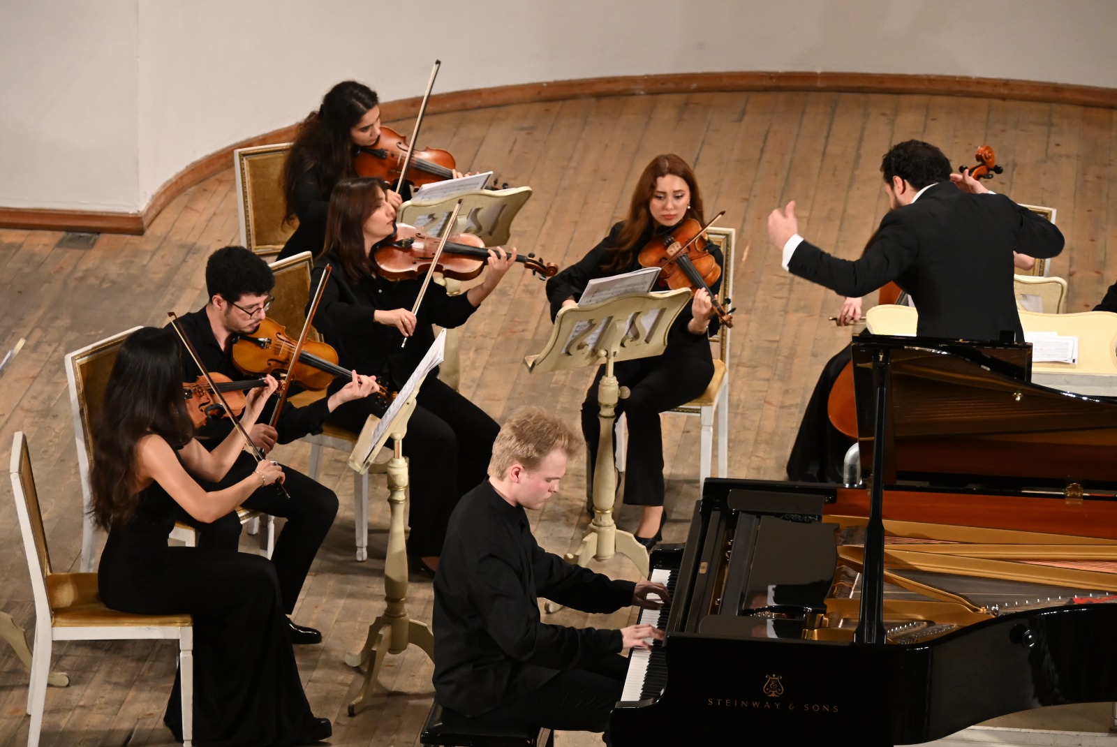 Рождение звёзд: Yeni adlar открывает новые имена на большой сцене (ФОТО)