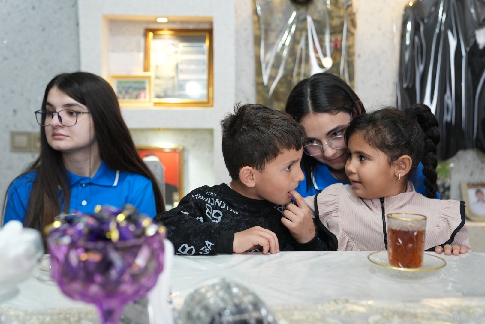 PASHA Holding предоставил праздничные подарки семьям шехидов (ФОТО)