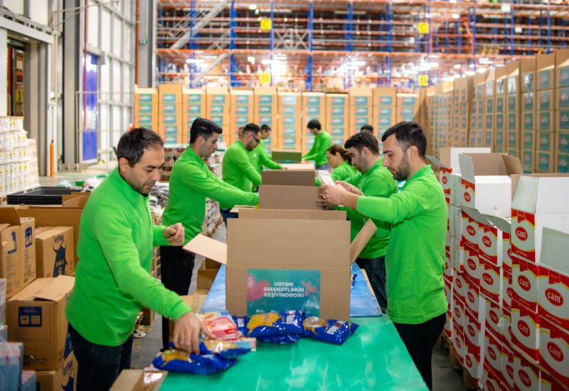 PASHA Holding предоставил праздничные подарки семьям шехидов (ФОТО)