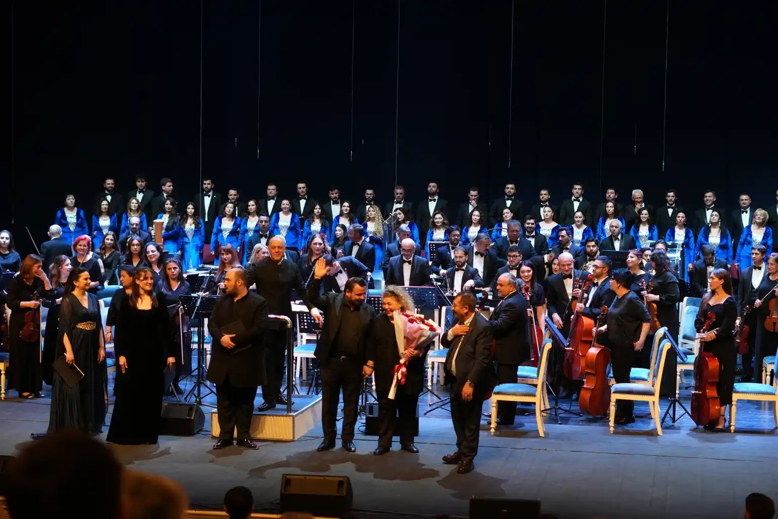 В Гяндже представлена масштабная культурная гастрольная программа (ФОТО)