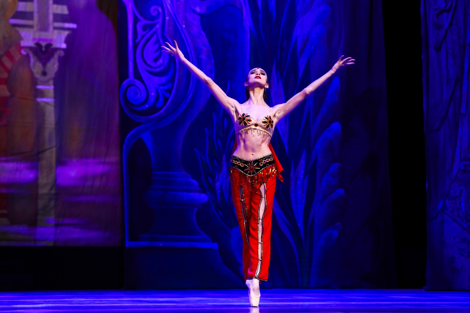 Посвящается горячо любимой жене – в Баку представлена Восточная сказка (ВИДЕО, ФОТО)