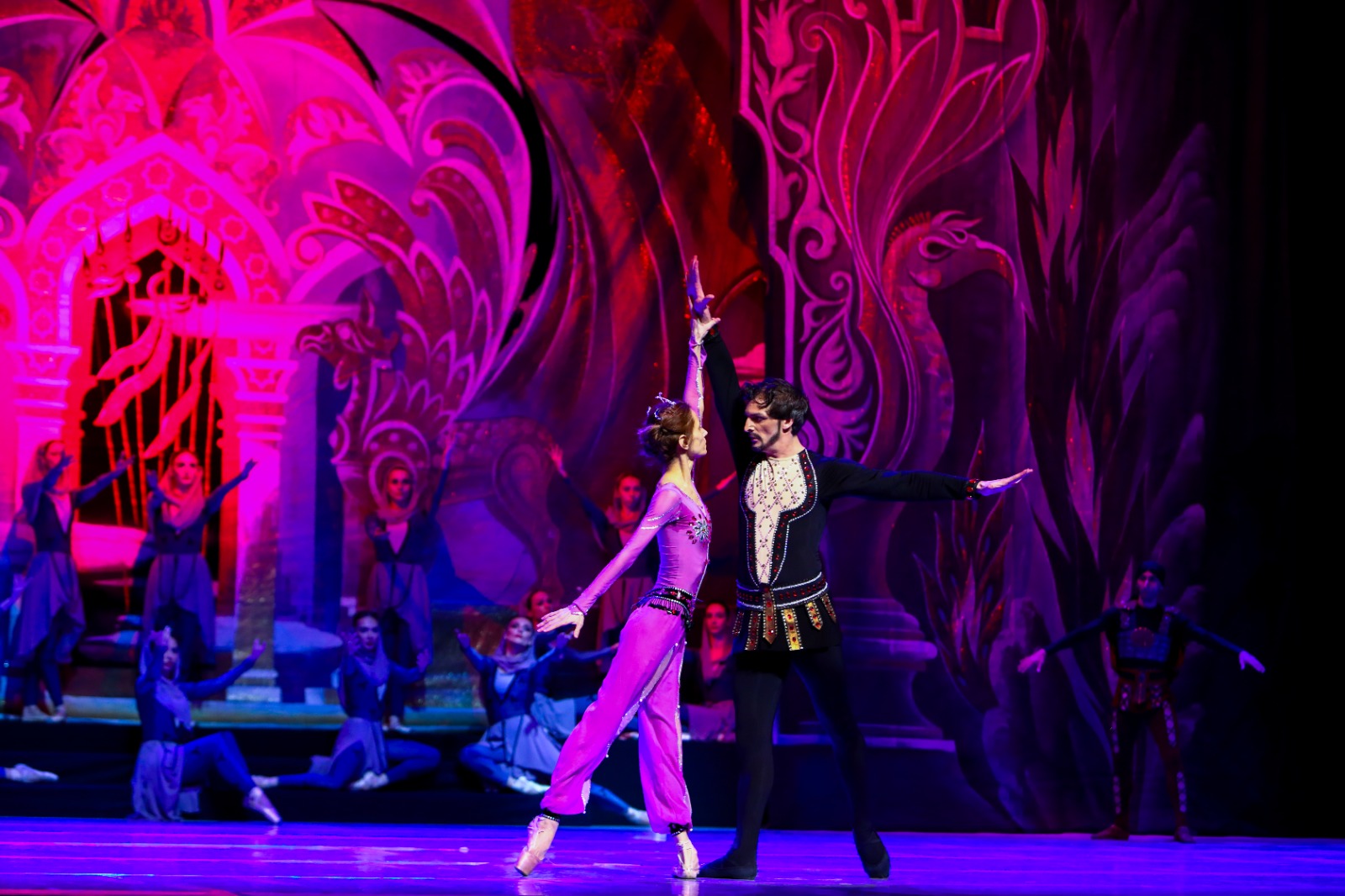 Посвящается горячо любимой жене – в Баку представлена Восточная сказка (ВИДЕО, ФОТО)