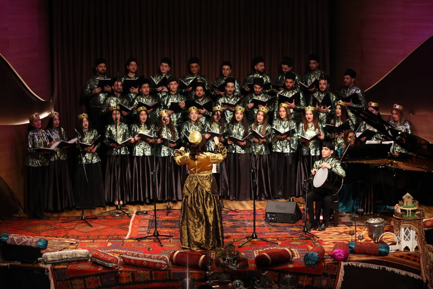 Музыка, танцы, традиции – праздничный вечер Новруза в Баку (ФОТО)