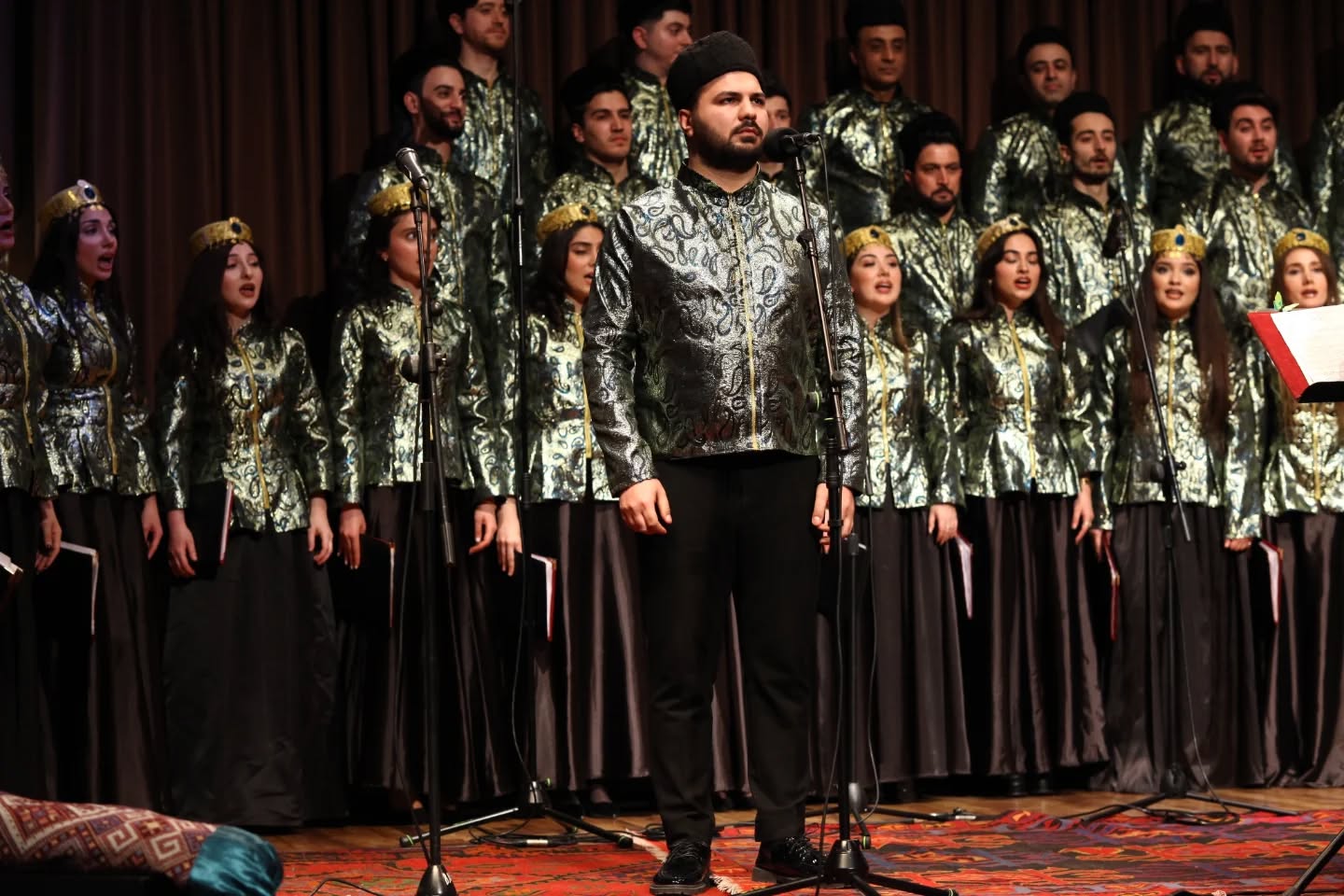 Музыка, танцы, традиции – праздничный вечер Новруза в Баку (ФОТО)