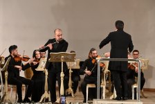 Классическое искусство в весеннем Баку (ФОТО)