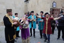 Старинная часть Баку - Ичеришехер в потрясающих красках сказочного Новруза (ФОТО)