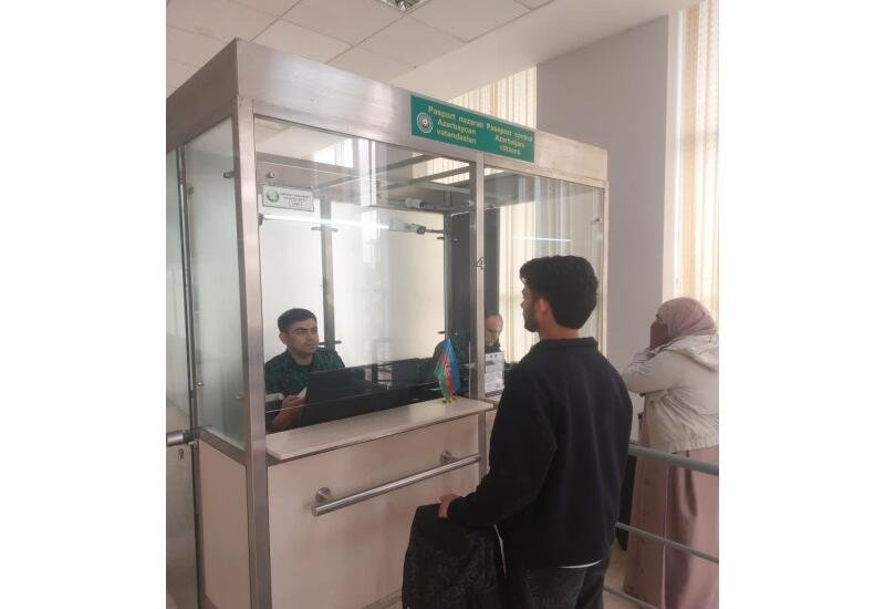 Около 3 тысяч человек эвакуированы из Ирана в Азербайджан (ФОТО)