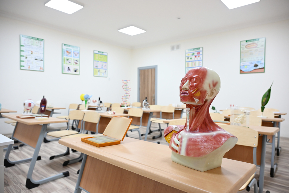 Президент Ильхам Алиев принял участие в открытии нового здания Шамахинского европейского лицея
(ФОТО)