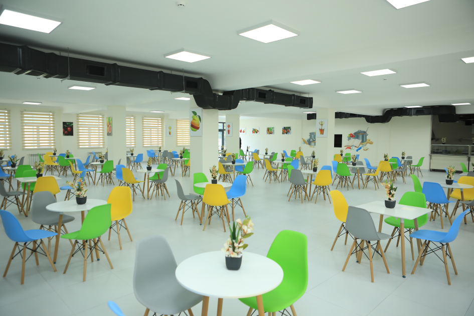 Президент Ильхам Алиев принял участие в открытии нового здания Шамахинского европейского лицея
(ФОТО)