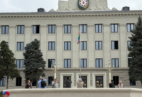 Международные путешественники в Ханкенди (ФОТО)