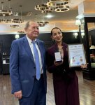 Тарана Мурадова награждена почетным званием и медалью Евразийского Фонда культуры в Казахстане (ФОТО/ВИДЕО)