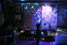 Единственный в мире Музей неонового искусства Farhouse в Баку отметил юбилей экспозицией "Экология моря" (ФОТО)