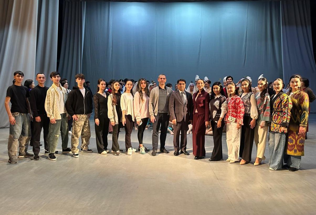 Тарана Мурадова награждена почетным званием и медалью Евразийского Фонда культуры в Казахстане (ФОТО/ВИДЕО)