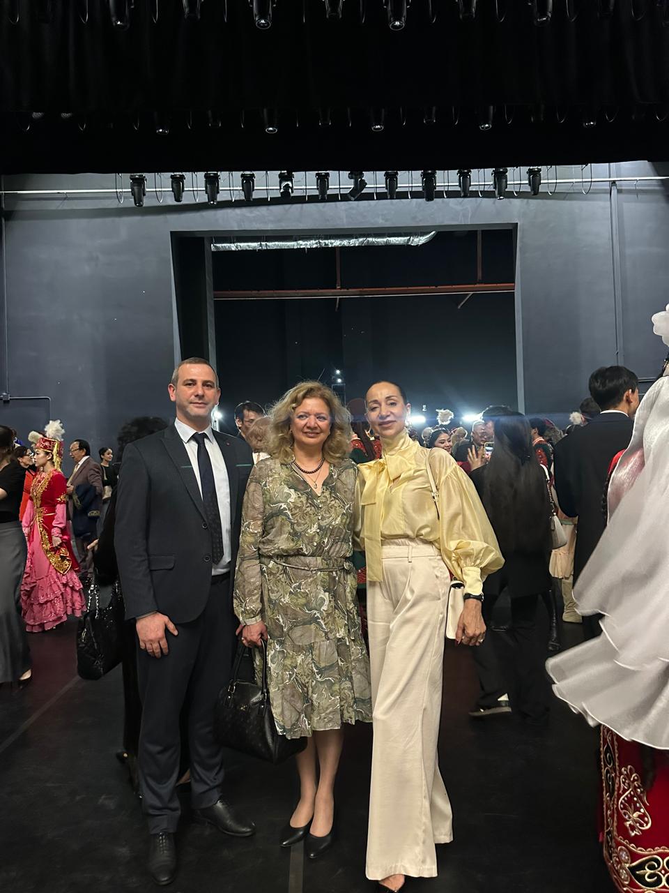 Коллектив Бакинской хореографической академии выступил на гала-концерте "ӨРЛЕУ. Эхо тюркских танцев" в Алматы (ВИДЕО, ФОТО)