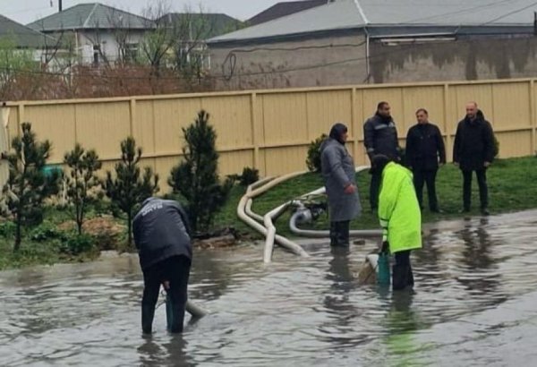 Власти Баку дали поручения для устранения последствий, вызванных сильными дождями