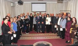 В Баку прошла церемония награждения, приуроченная к Международному дню театра (ФОТО)