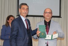 В Баку прошла церемония награждения, приуроченная к Международному дню театра (ФОТО)