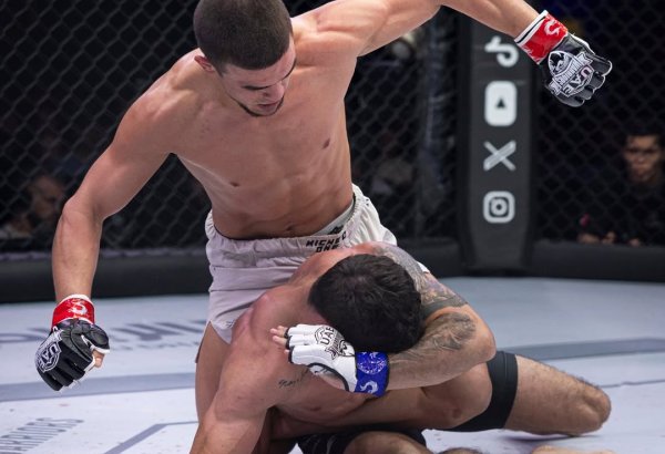 Асаф Чопуров досрочно защитил чемпионский пояс в UAE Warriors