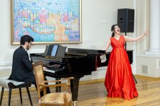 В Баку показали классику с тонким чувством юмора (ФОТО)