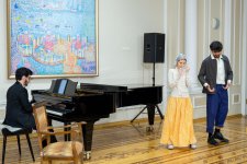 В Баку показали классику с тонким чувством юмора (ФОТО)