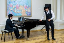 В Баку показали классику с тонким чувством юмора (ФОТО)