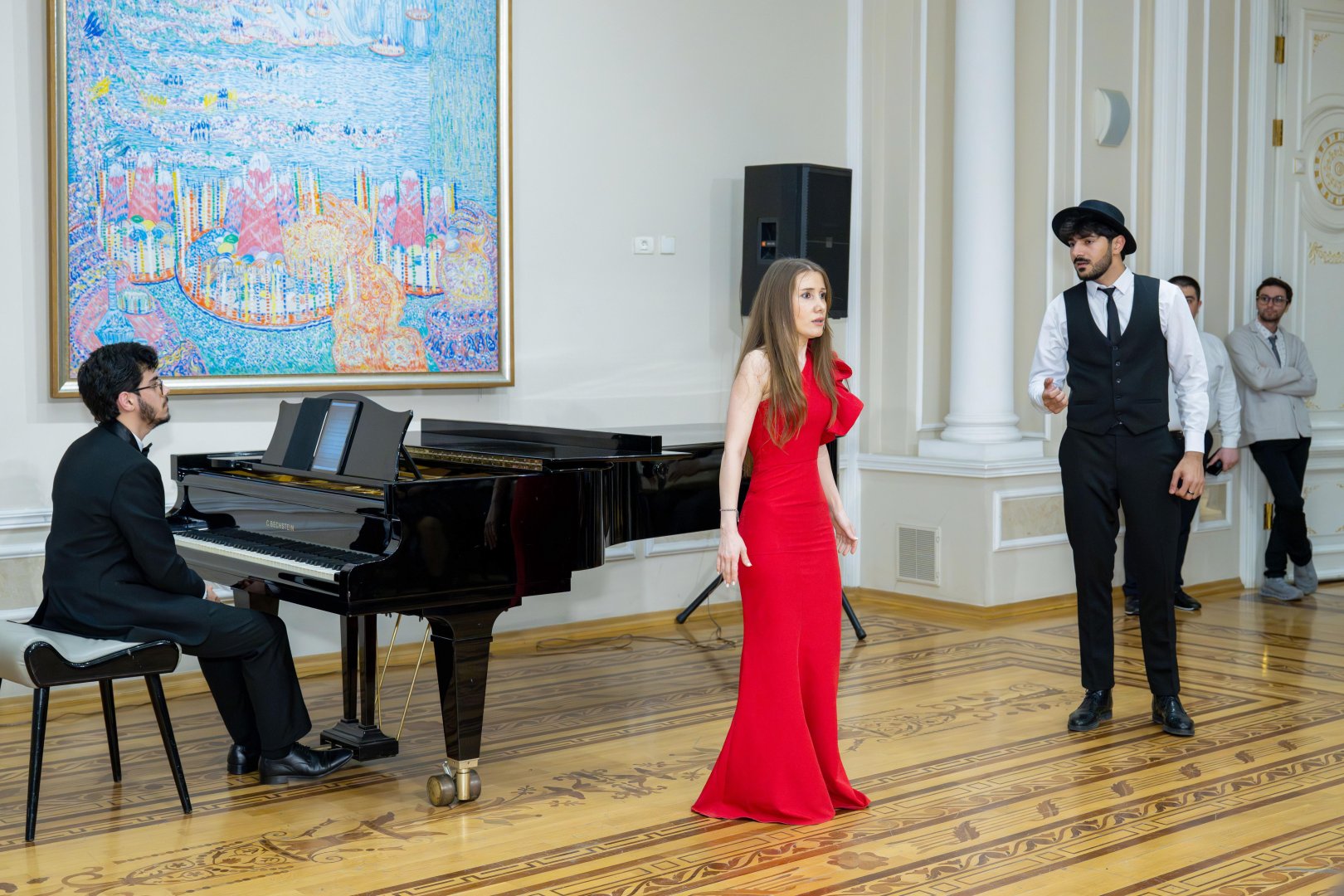 В Баку показали классику с тонким чувством юмора (ФОТО)