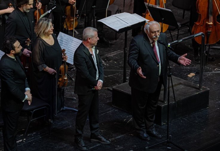 "Симфонические гравюры" Эльдара Мансурова с большим успехом представлены в Стамбуле (ФОТО)