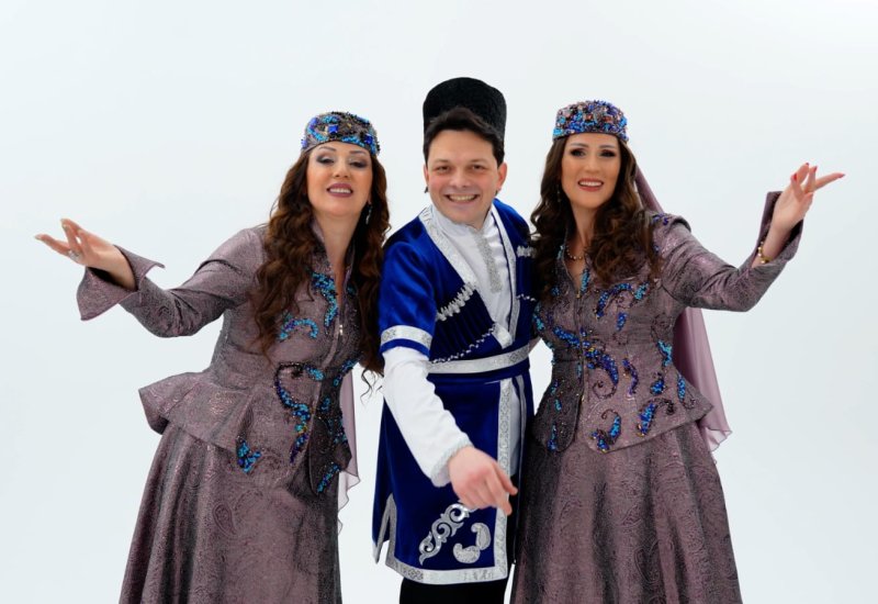 Весеннее настроение азербайджанских мастеров – впервые написаны слова на народный танец "Сулеймани" (ФОТО)