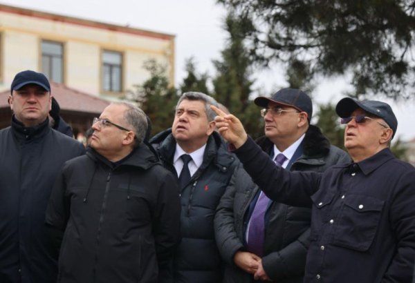 Кямаледдин Гейдаров ознакомился с ситуацией на участке оползня в Бадамдаре (ФОТО/ВИДЕО)