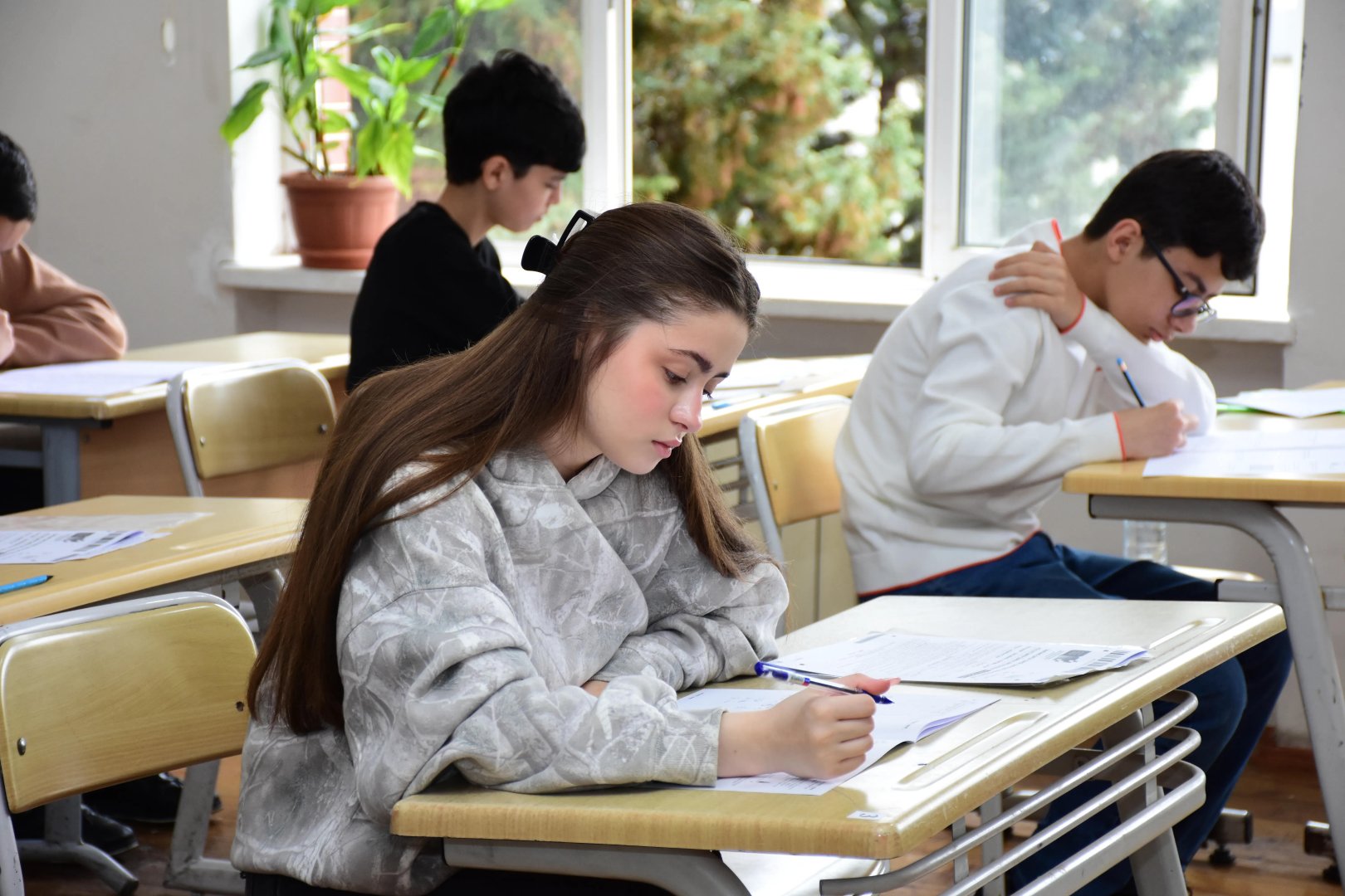 В Азербайджане прошли выпускные экзамены для учащихся IX классов (ФОТО)