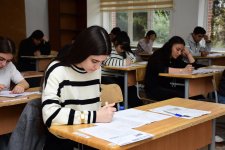 В Азербайджане прошли выпускные экзамены для учащихся IX классов (ФОТО)