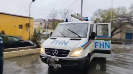 Из затопленных домов в поселке Кешля в Баку эвакуированы 37 человек - МЧС (ФОТО/ВИДЕО) (Обновлено)