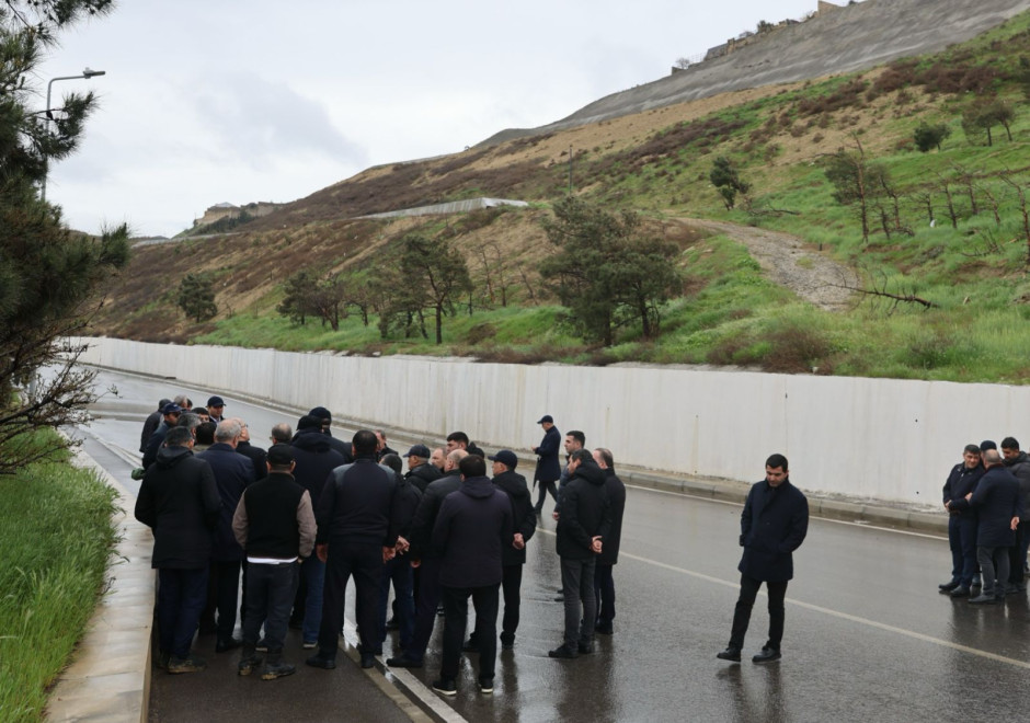 Кямаледдин Гейдаров ознакомился с ситуацией на участке оползня в Бадамдаре (ФОТО/ВИДЕО)