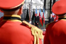 В Тбилиси состоялась церемония официальной встречи Президента Ильхама Алиева (ФОТО)