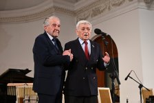 Юбилейный вечер мастера слова Сейрана Сахавета - неизменная актуальность творчества в поэзии и музыке (ФОТО)