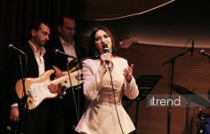 В Баку состоялся творческий вечер Арзу Рзаевой из Норвегии – музыкальный сюрприз Гюльнары Халиловой (ВИДЕО, ФОТО)